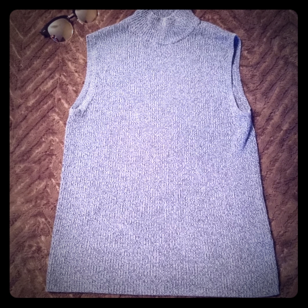 Sleeveless blue sweater